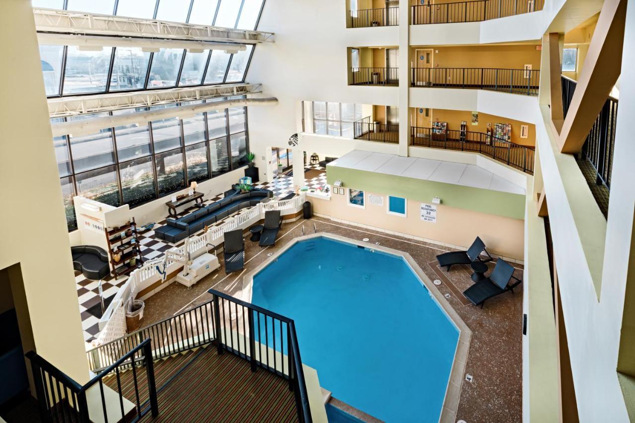 The Atrium Resort, Virginia Beach By Vacatia Exterior photo