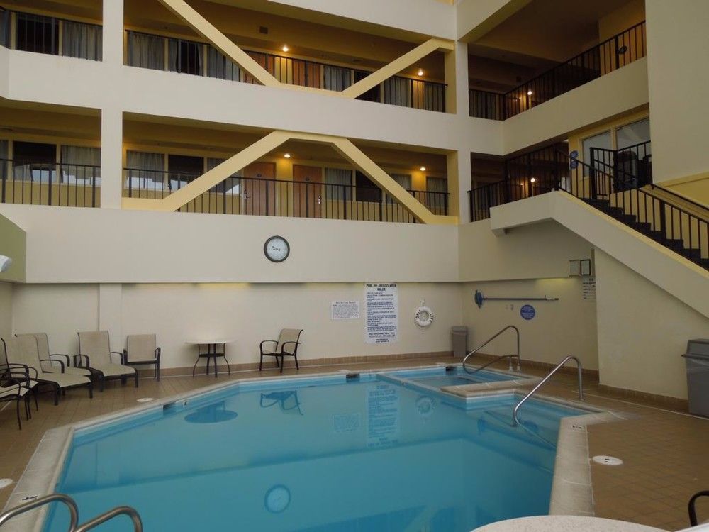 The Atrium Resort, Virginia Beach By Vacatia Exterior photo