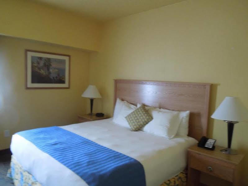 The Atrium Resort, Virginia Beach By Vacatia Exterior photo
