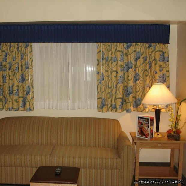 The Atrium Resort, Virginia Beach By Vacatia Exterior photo